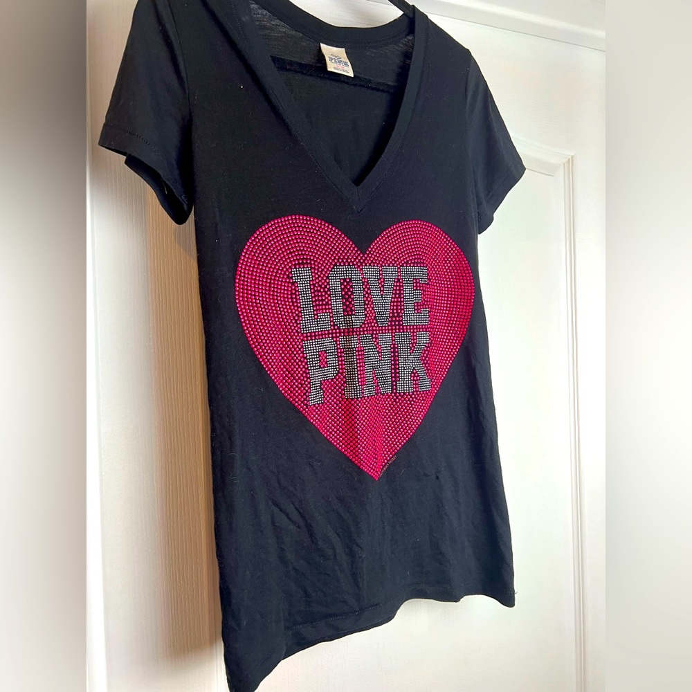 Medium Victoria’s Secret Pink t-shirt